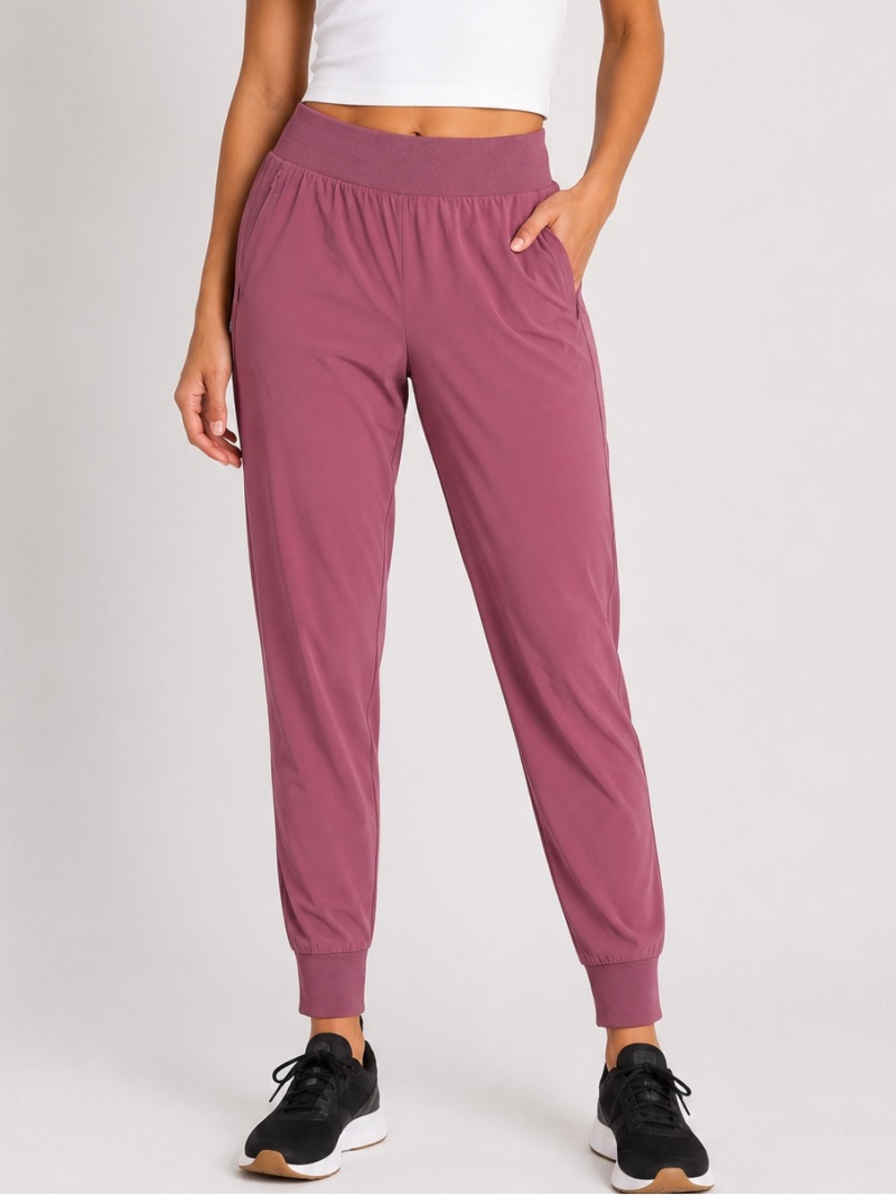 Avalanche Women's Lightweight Stretch Woven Jogger